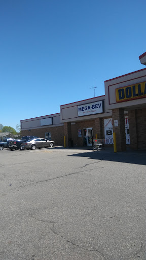 Liquor Store «MEGA-BEV», reviews and photos, 106 Redfield Plaza, Marshall, MI 49068, USA