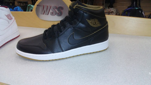Shoe Store «WSS», reviews and photos, 1340 N Azusa Ave, Covina, CA 91722, USA