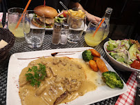 Sauce aux champignons du Restaurant Le Tonneau à Strasbourg - n°10