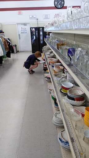 Thrift Store «Quality Thrift Store», reviews and photos, 5133 S Peoria Ave, Tulsa, OK 74105, USA