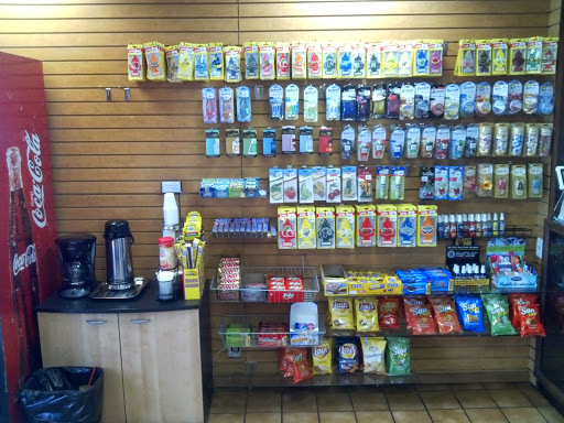 Car Wash «Expert Car Wash», reviews and photos, 900 South La Brea Ave, Los Angeles, CA 90036, USA