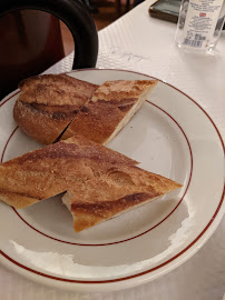 Baguette du Restaurant de grillades à la française Le Relais de l'Entrecôte à Paris - n°17