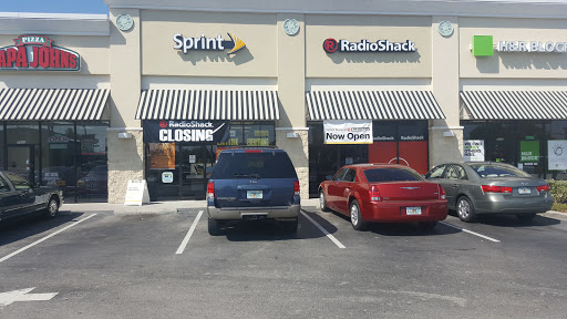 RadioShack - Closed, 2036 US-92, Auburndale, FL 33823, USA, 