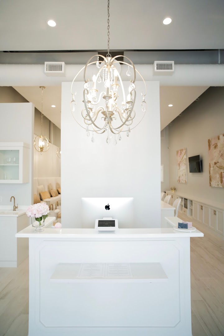 LUXE Nail & Beauty Bar