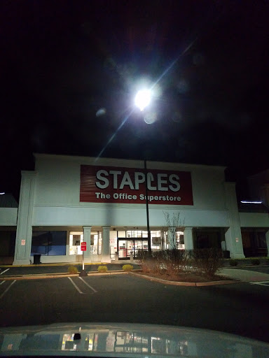 Office Supply Store «Staples», reviews and photos, 1021 Broad St, Shrewsbury, NJ 07702, USA