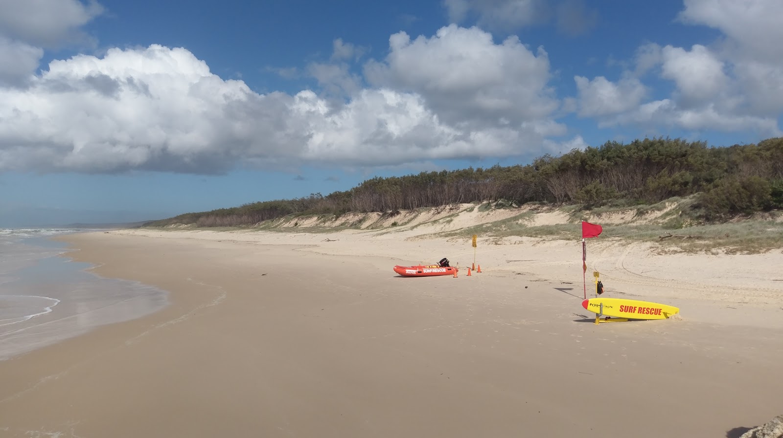 Photo de Main Beach - endroit populaire parmi les connaisseurs de la détente