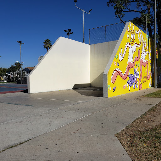 Handball Courts at Drake Park