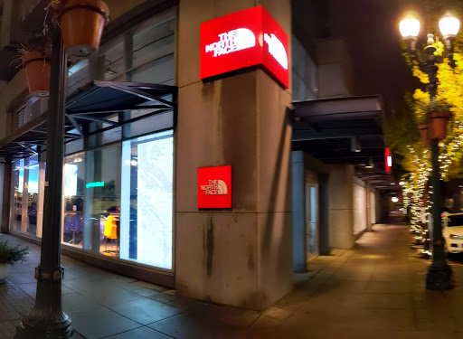 Clothing Store «The North Face», reviews and photos, 1202 NW Davis St, Portland, OR 97209, USA