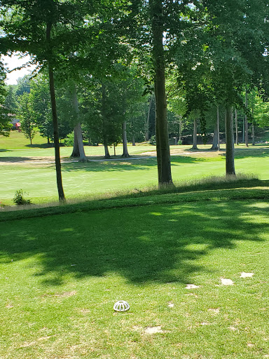 Golf Course «Little Mountain Country Club», reviews and photos, 7667 Hermitage Rd, Painesville, OH 44077, USA