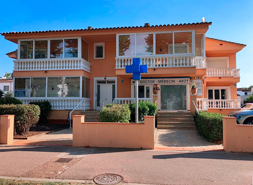 Arztpraxis Doctor Medecin Empuriabrava en Empuriabrava, Girona