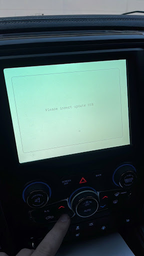 Chrysler Dealer «Dokmo Ford Chrysler», reviews and photos, 1201 MN-3, Northfield, MN 55057, USA