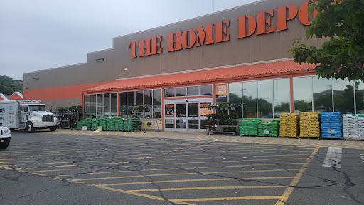 Home Improvement Store «The Home Depot», reviews and photos, 1100 Revere Beach Pkwy, Chelsea, MA 02150, USA