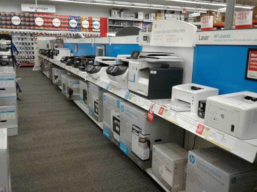 Office Supply Store «Staples», reviews and photos, 1525 S Willow St, Manchester, NH 03103, USA