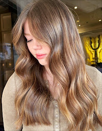 Canyon Salon & Extension Bar