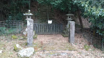 山神社（南面里 戸板大日如来磨崖仏）