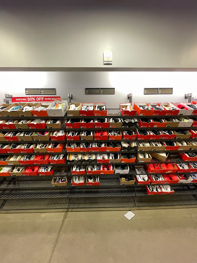 Outlet Mall «Tanger Outlet Charleston», reviews and photos, 4840 Tanger Outlet Blvd, North Charleston, SC 29418, USA