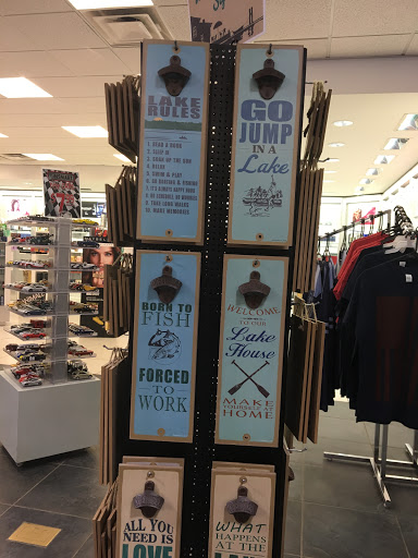 Gift Shop «Duty Free Americas», reviews and photos, 46792 Route 81, Alexandria Bay, NY 13607, USA