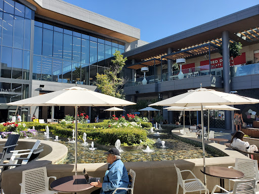Shopping Mall «Hillsdale Shopping Center», reviews and photos, 60 E 31st Ave, San Mateo, CA 94403, USA