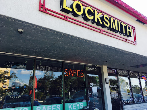 Locksmith «Keys Plus Locksmith», reviews and photos, 2832 Stirling Rd, Hollywood, FL 33020, USA