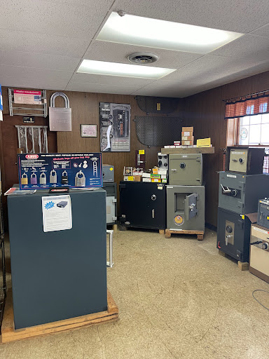 Locksmith «Elgin Key & Lock Co Inc», reviews and photos, 201 N Spring St, Elgin, IL 60120, USA