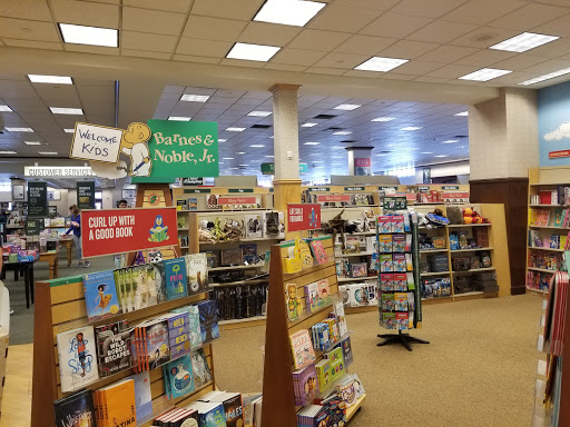 Book Store «Barnes & Noble Booksellers West Side», reviews and photos, 3701 Ellison Dr NW, Albuquerque, NM 87114, USA