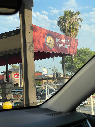 Donut Shop «AM Donut & Yogurt», reviews and photos, 305 Huntington Dr, Monrovia, CA 91016, USA