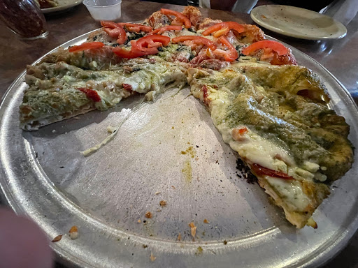 Pizza Restaurant «Roaring Rapids Pizza Company», reviews and photos, 4006 Franklin Blvd, Eugene, OR 97403, USA