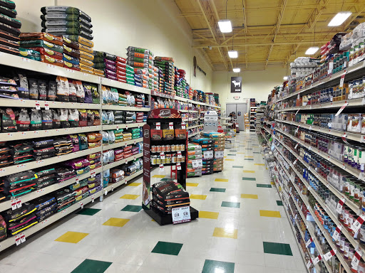 Pet Supply Store «Pet Supplies Plus», reviews and photos, 2057 S Telegraph Rd, Bloomfield Hills, MI 48302, USA