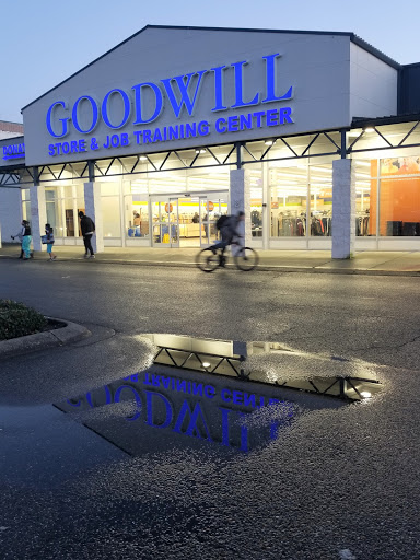 Thrift Store «Goodwill Mt. Vernon», reviews and photos