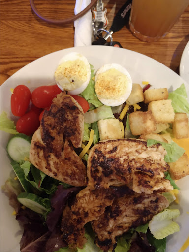 American Restaurant «Cracker Barrel Old Country Store», reviews and photos, 5706 Northridge Dr, Gurnee, IL 60031, USA