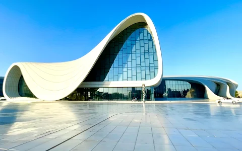 Heydar Aliyev Centre image