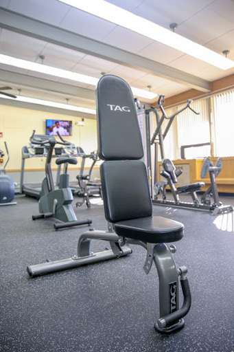 Recreation Center «Des Plaines Park District Administrative & Leisure Center», reviews and photos, 2222 Birch St, Des Plaines, IL 60018, USA