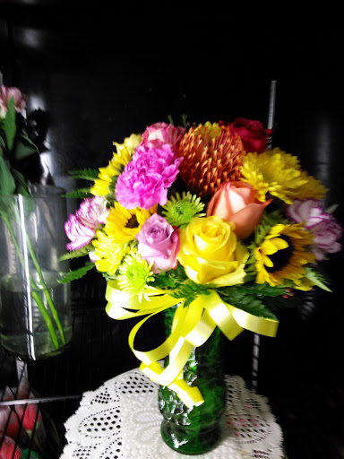 Florist «A Royal Bloom Flowers & Gifts», reviews and photos, 7252 W Oakland Park Blvd, Lauderhill, FL 33313, USA