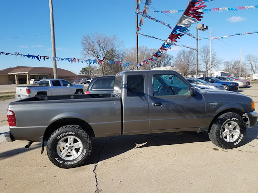 Used Car Dealer «Carriker Ford Economy Car Lot», reviews and photos, 1209 A Ave W, Oskaloosa, IA 52577, USA