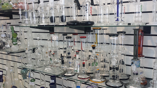 Tobacco Shop «Mr Smoke ( smoke shop & vape outlet )», reviews and photos, 12112 Westheimer Rd, Houston, TX 77077, USA