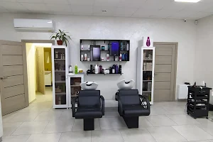 "THE SALON" image