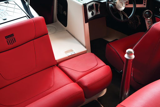 Boat Dealer «Norcal MasterCraft Discovery Bay Mall - Showroom / ProShop», reviews and photos, 1520 Discovery Bay Blvd #200, Discovery Bay, CA 94505, USA