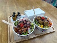 Plats et boissons du Restaurant hawaïen POKAWA Poké bowls à Serris - n°3