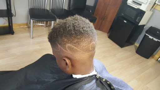 Barber Shop «Pro-Kutz Barbershop LLC.», reviews and photos, 7220 Edgewater Dr, Lockhart, FL 32810, USA