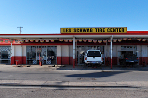 Les Schwab Tire Center image