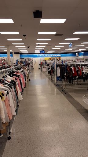 Clothing Store «Ross Dress for Less», reviews and photos, 620 Triangle Shopping Center, Longview, WA 98632, USA