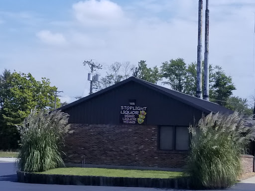 Liquor Store «Stoplight Liquor», reviews and photos, 1240 W McClain Ave, Scottsburg, IN 47170, USA