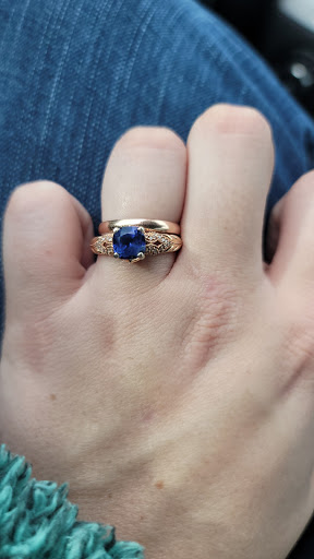Jewelry Store «Jared The Galleria of Jewelry», reviews and photos, 1976 S Stratford Rd, Winston-Salem, NC 27103, USA