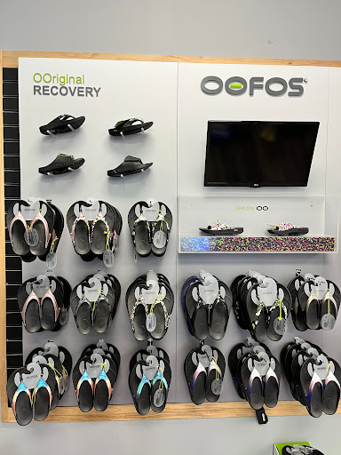 Sporting Goods Store «Fleet Feet Sports Greensboro», reviews and photos, 3731 Lawndale Dr, Greensboro, NC 27455, USA