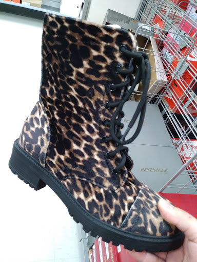 Department Store «Marshalls & HomeGoods», reviews and photos, 11 Cornerstone Square, Westford, MA 01886, USA