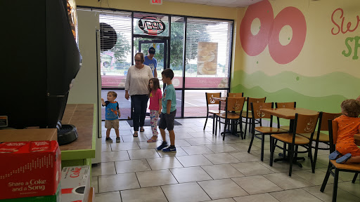 Donut Shop «Sweet Spot Donuts», reviews and photos, 3105 Ira E Woods Ave #130, Grapevine, TX 76051, USA