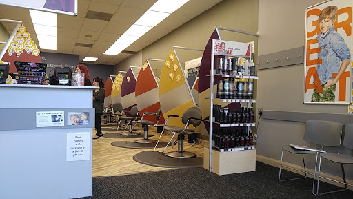 Hair Salon «Great Clips», reviews and photos, 360 W Foothill Pkwy Ste 104, Corona, CA 92882, USA