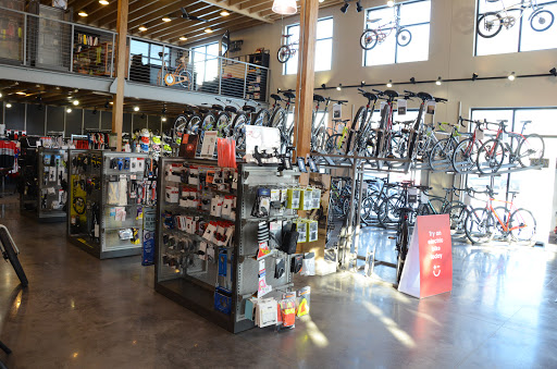 Bicycle Store «Madison & Davis Bicycle Shop», reviews and photos, 912 S 8th St, Quincy, IL 62301, USA