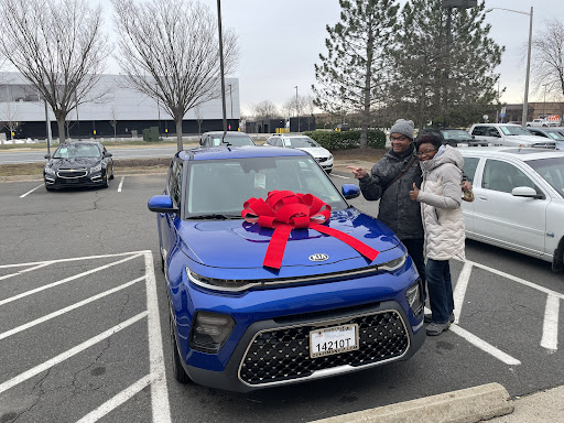 Kia Dealer «Ourisman Kia», reviews and photos, 4105 Auto Park Cir, Chantilly, VA 20151, USA