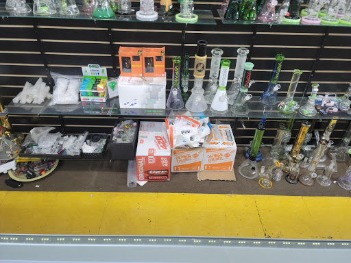 Tobacco Shop «Smoken Smoke House», reviews and photos, 13260 Woodruff Ave, Downey, CA 90242, USA